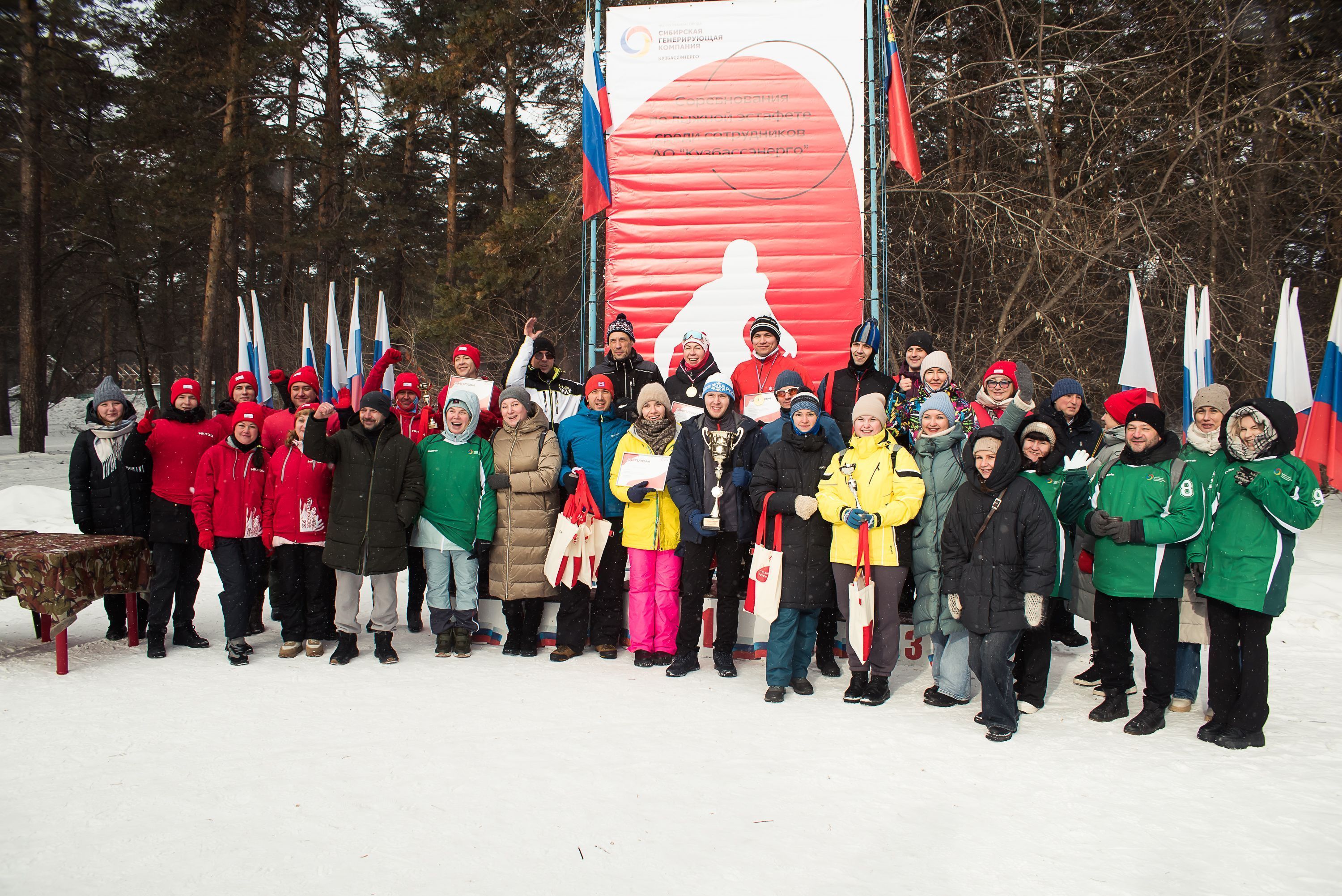 Борьба за первенство: в Кузбассе прошли вторые лыжные соревнования среди работников СГК