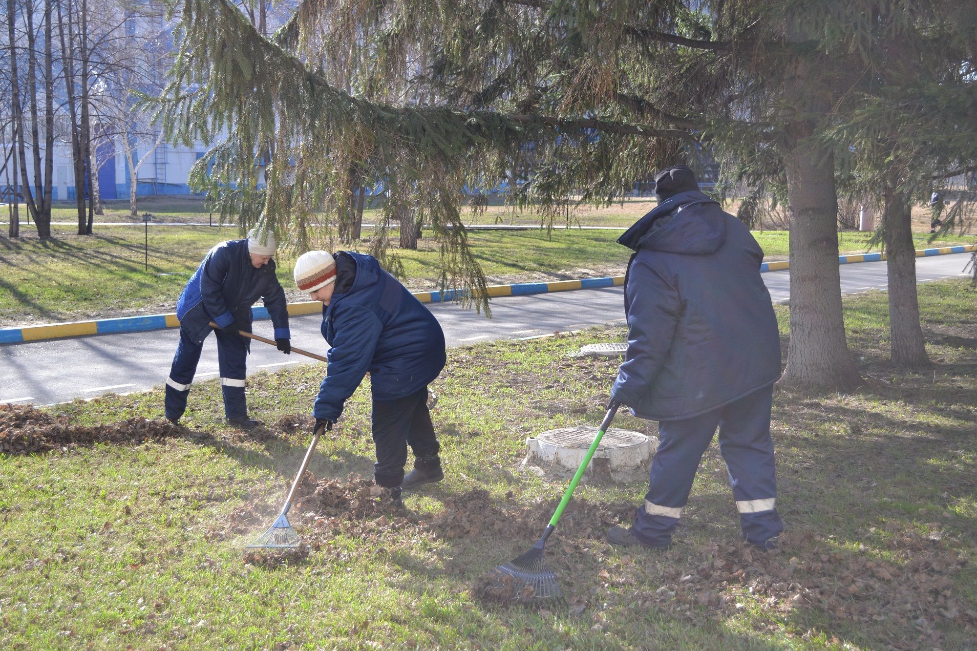Субботник-2025 на Барнаульской ТЭЦ-3