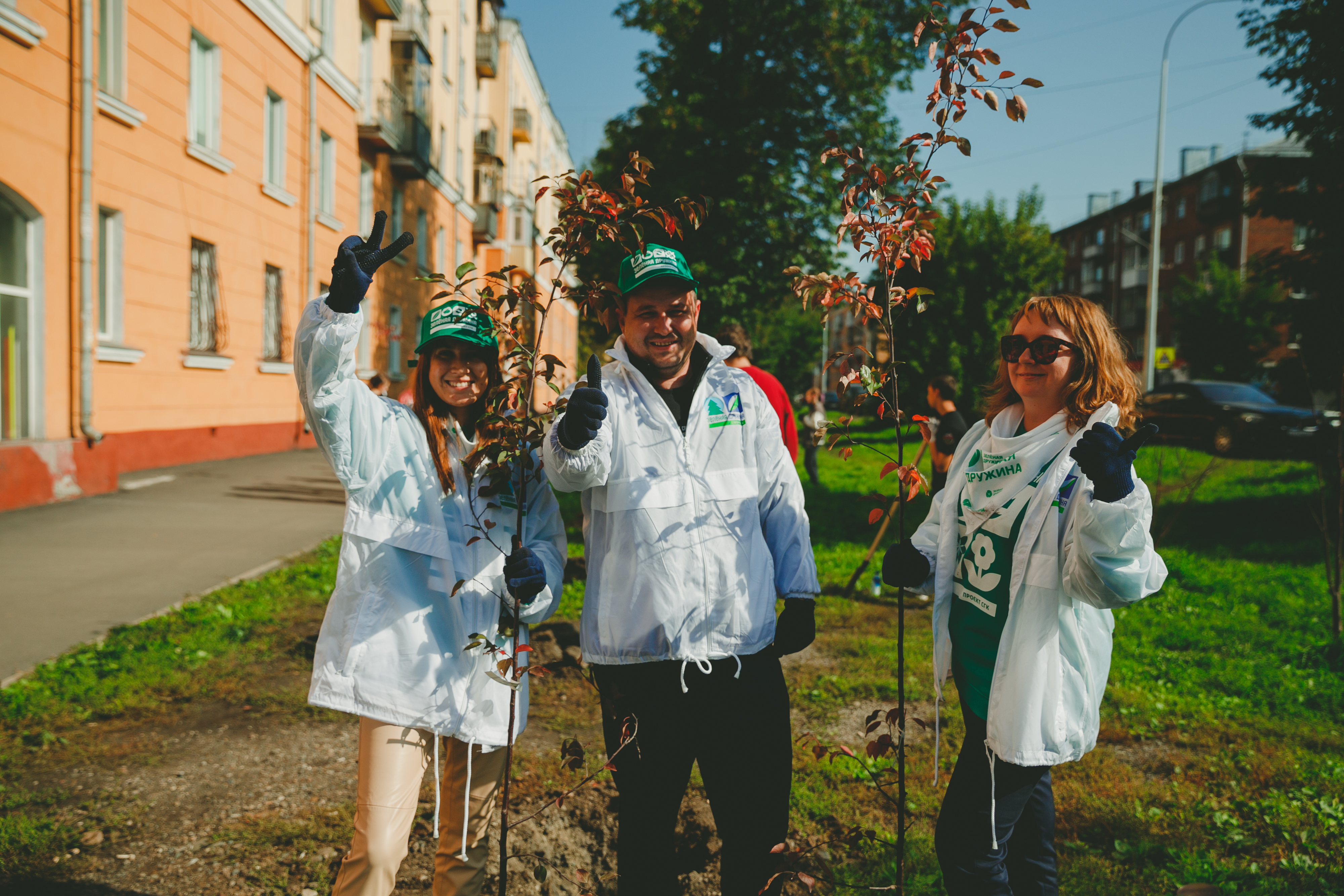 Экомарафон Зелёной дружины СГК: Новокузнецк украсила «Кармен», а Кемерово — кедры