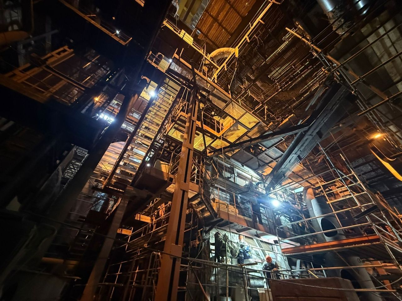 Монтаж — круглосуточно: как продвигается модернизация энергоблока №9 на Томь-Усинской ГРЭС 