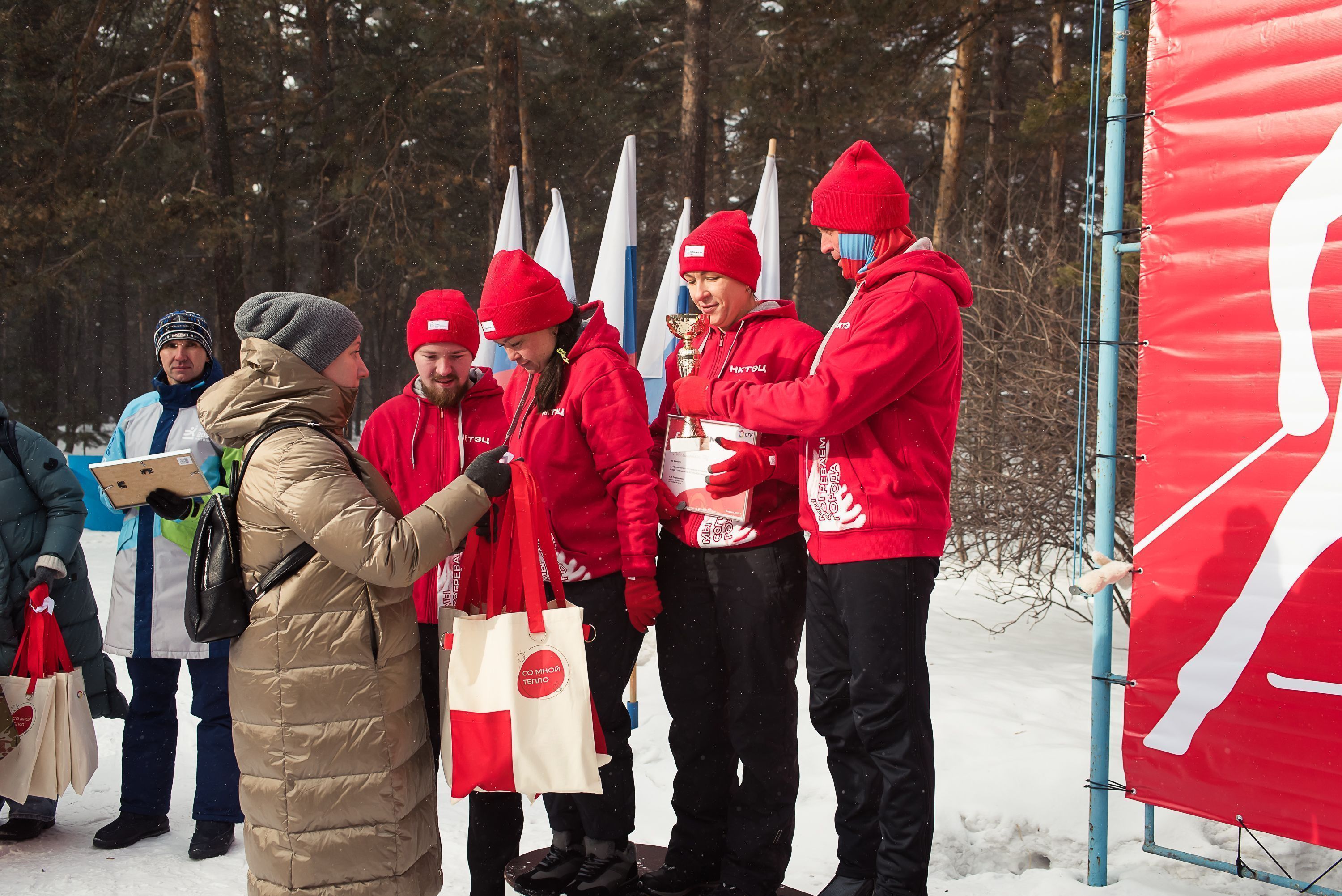 Борьба за первенство: в Кузбассе прошли вторые лыжные соревнования среди работников СГК