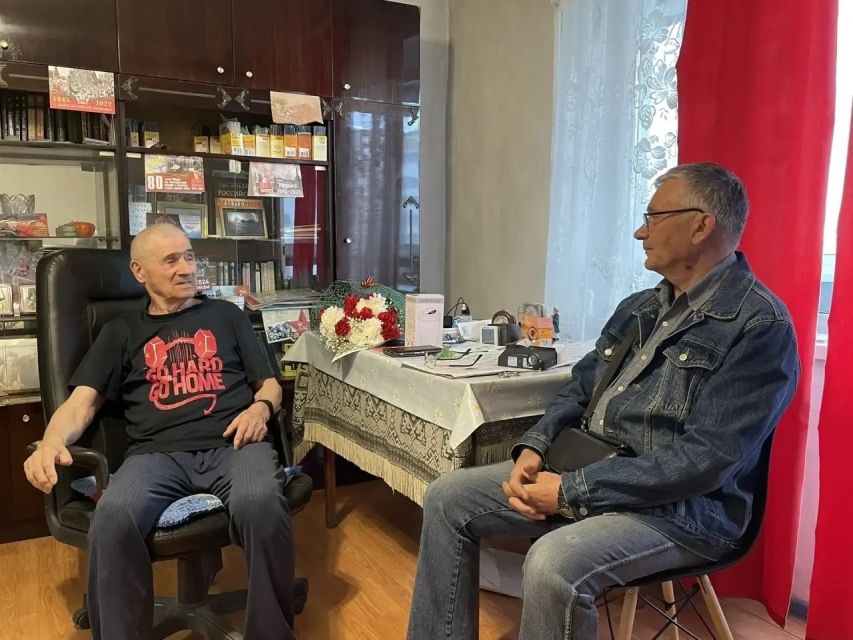 Энергетики СГК в Хакасии навестили детей войны — ветеранов Абаканской ТЭЦ 
