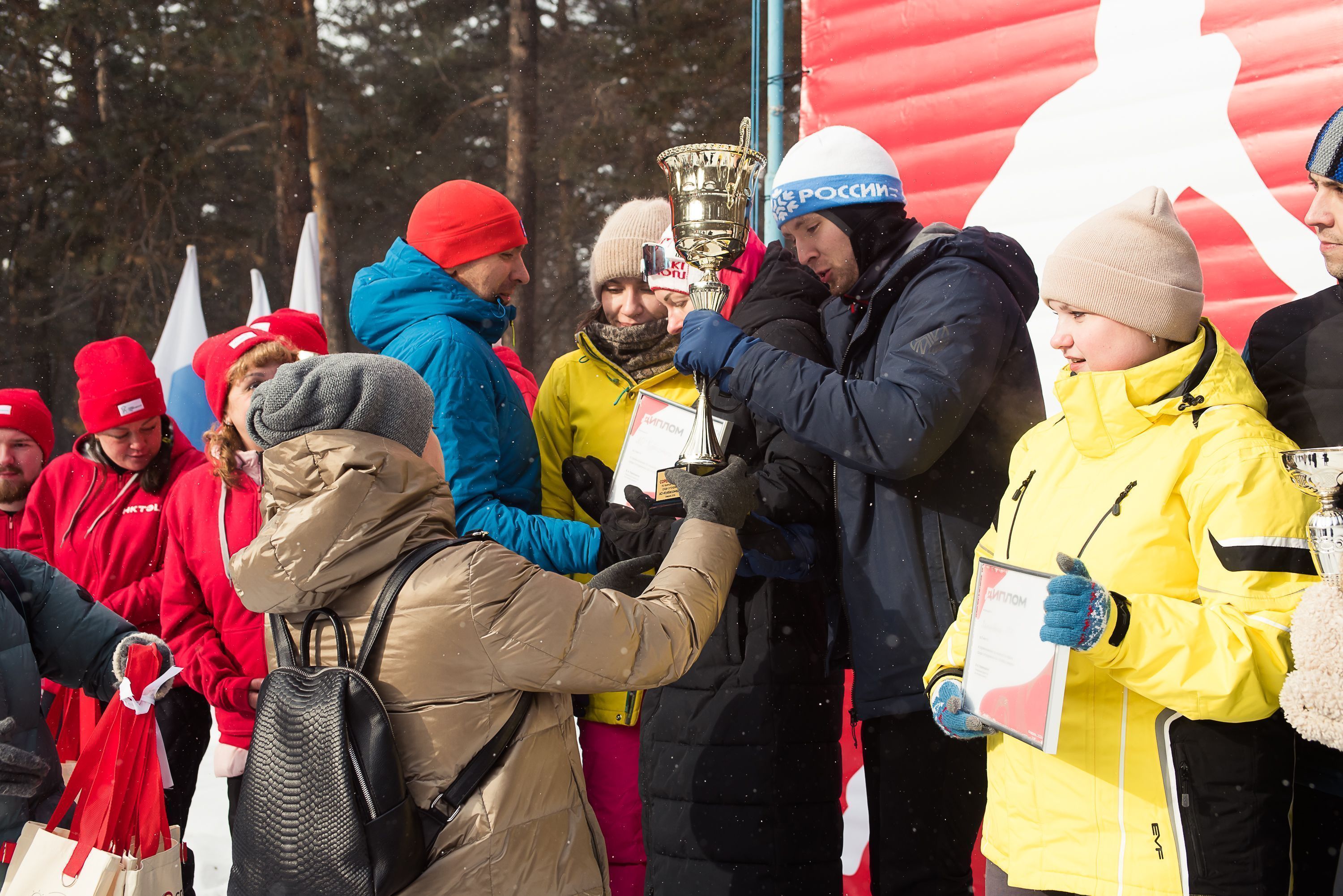 Борьба за первенство: в Кузбассе прошли вторые лыжные соревнования среди работников СГК