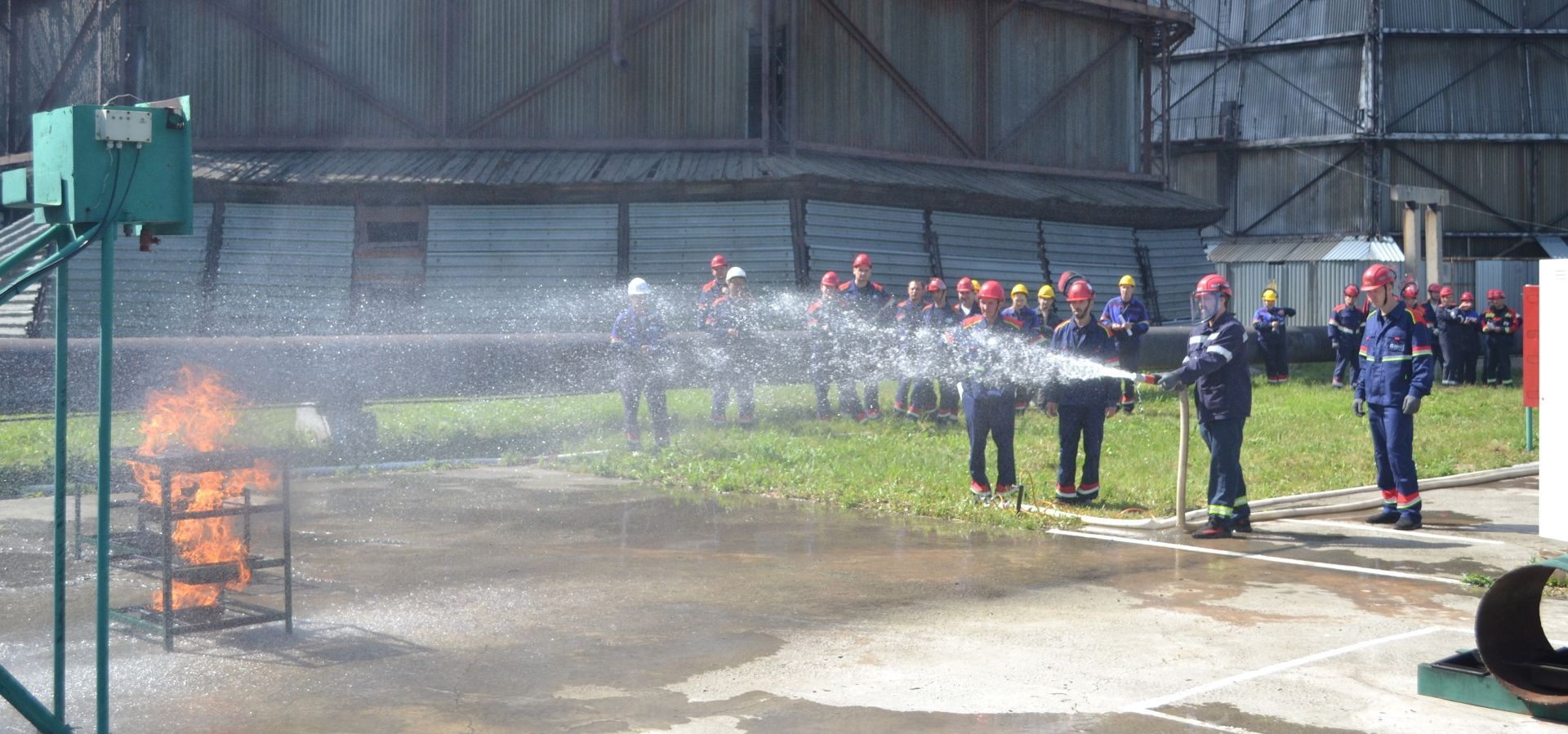 Победили огонь и показали высокую теоретическую подготовку 