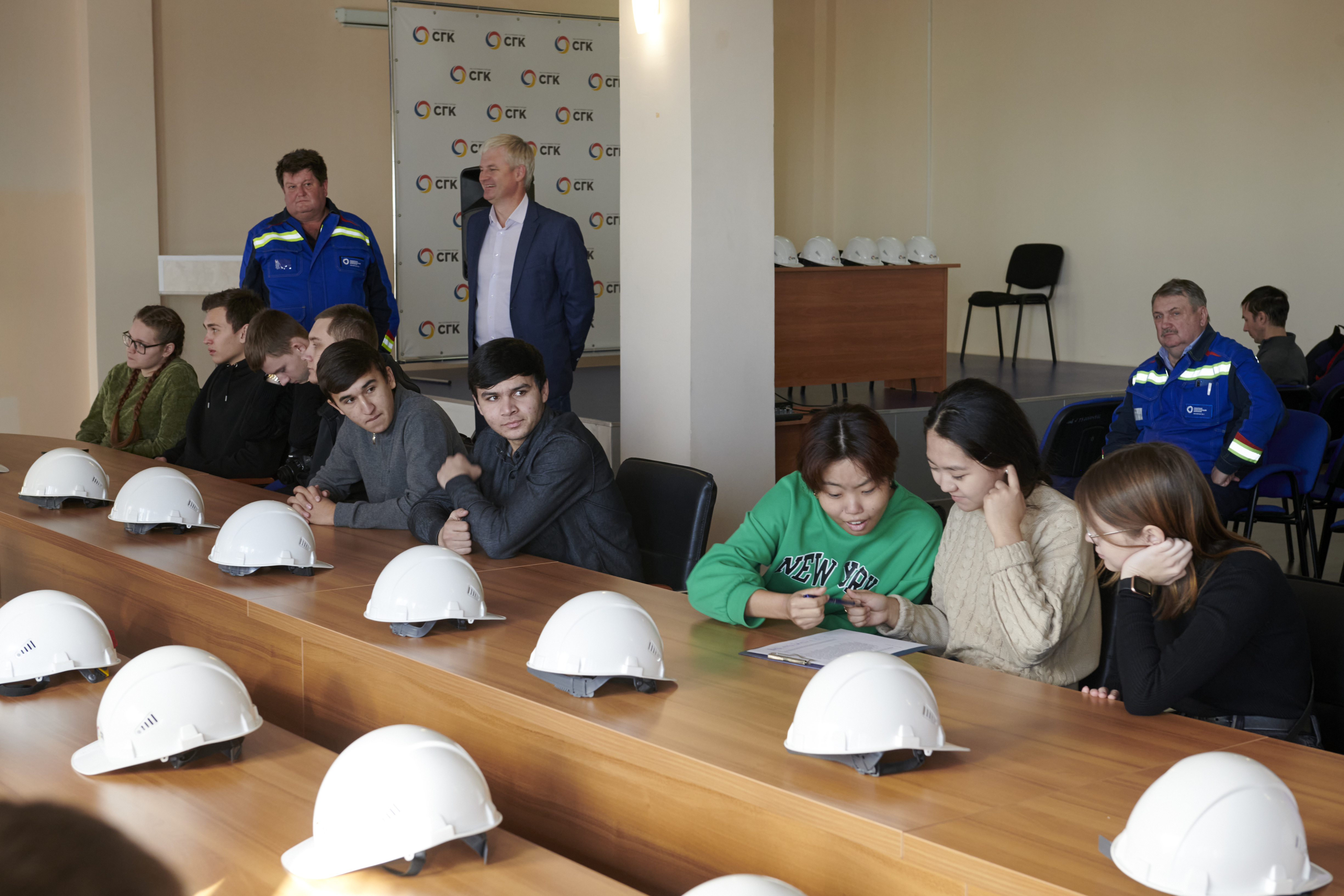 Будем дружить: на Красноярской ТЭЦ-3 прошло посвящение студентов кафедры ТЭС в энергетики