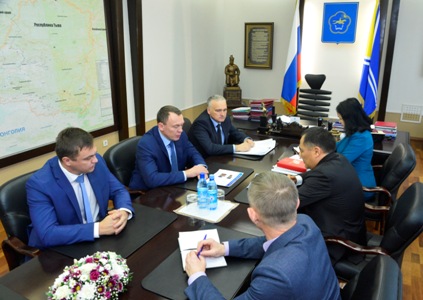 Глава Тувы и генеральный директор СГК обсудили развитие теплоснабжения Кызыла