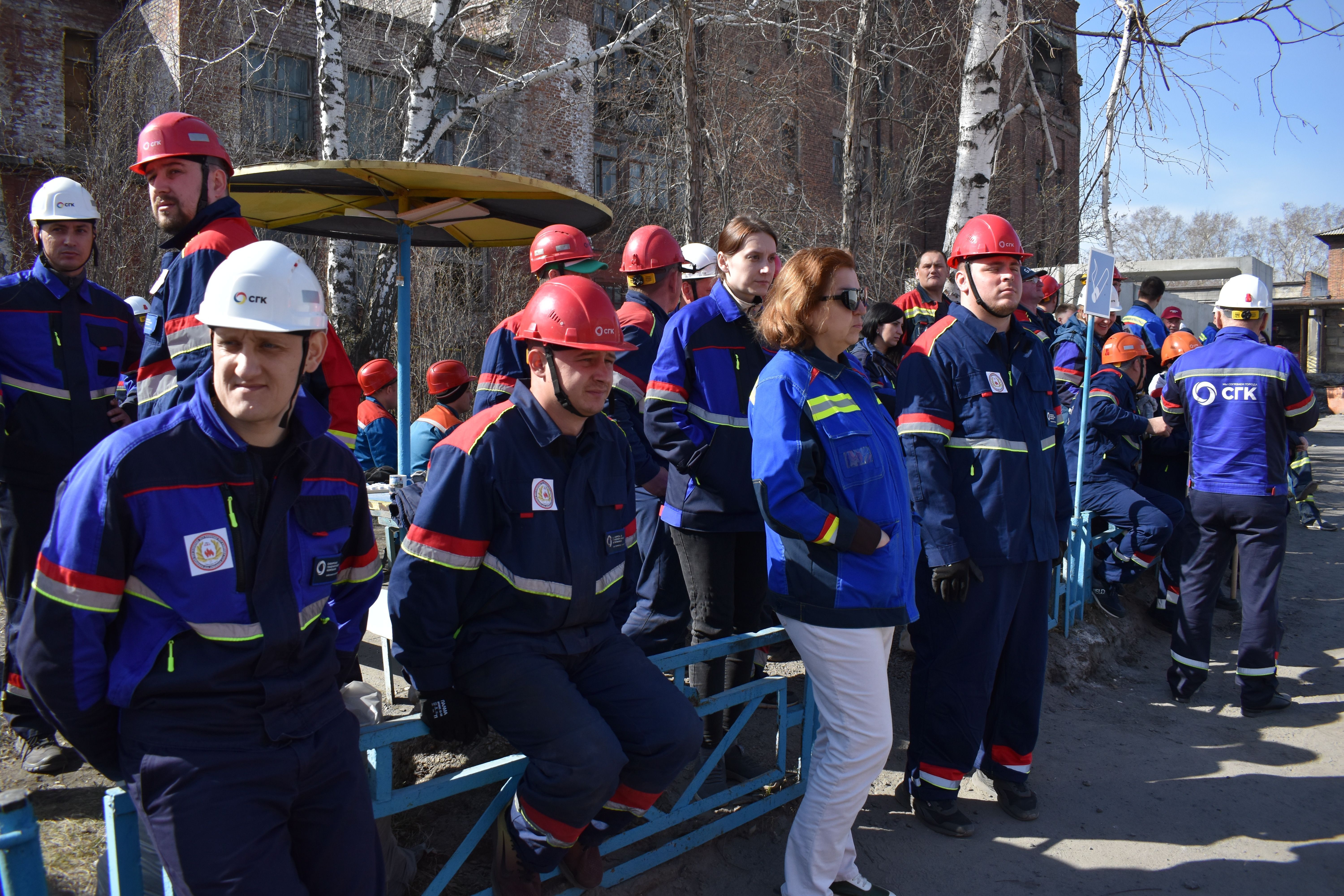Огнеборцы, на старт! Бийские теплоэнергетики провели соревнования добровольных пожарных формирований