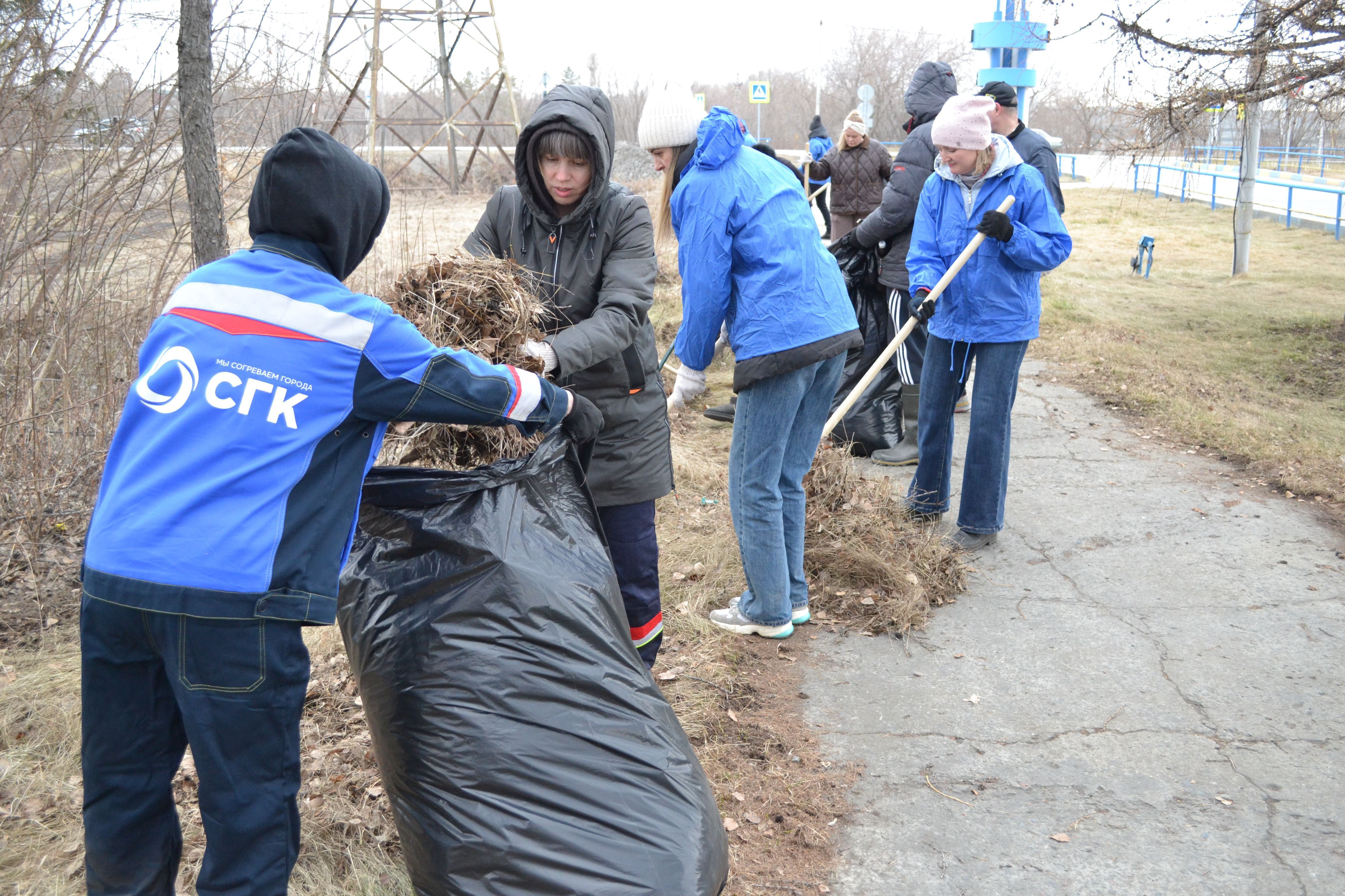 Под музыку и с хорошим настроением: на Барнаульской ТЭЦ-3 состоялся традиционный апрельский субботник