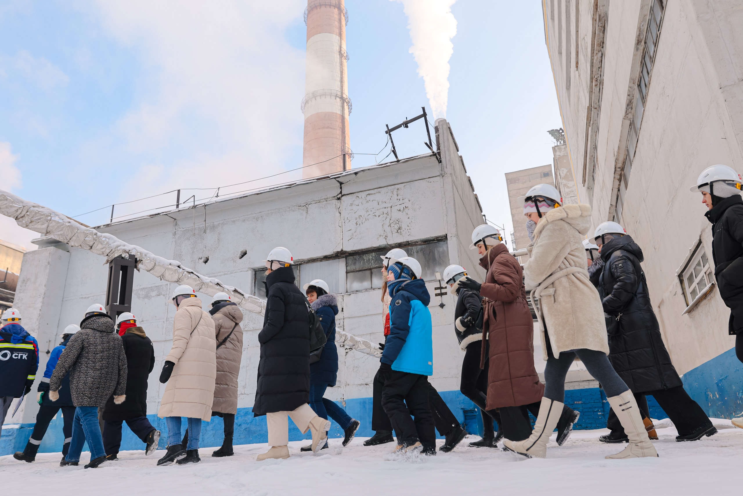 На Красноярской ТЭЦ-2 показали, как работает мониторинг выбросов в режим НМУ