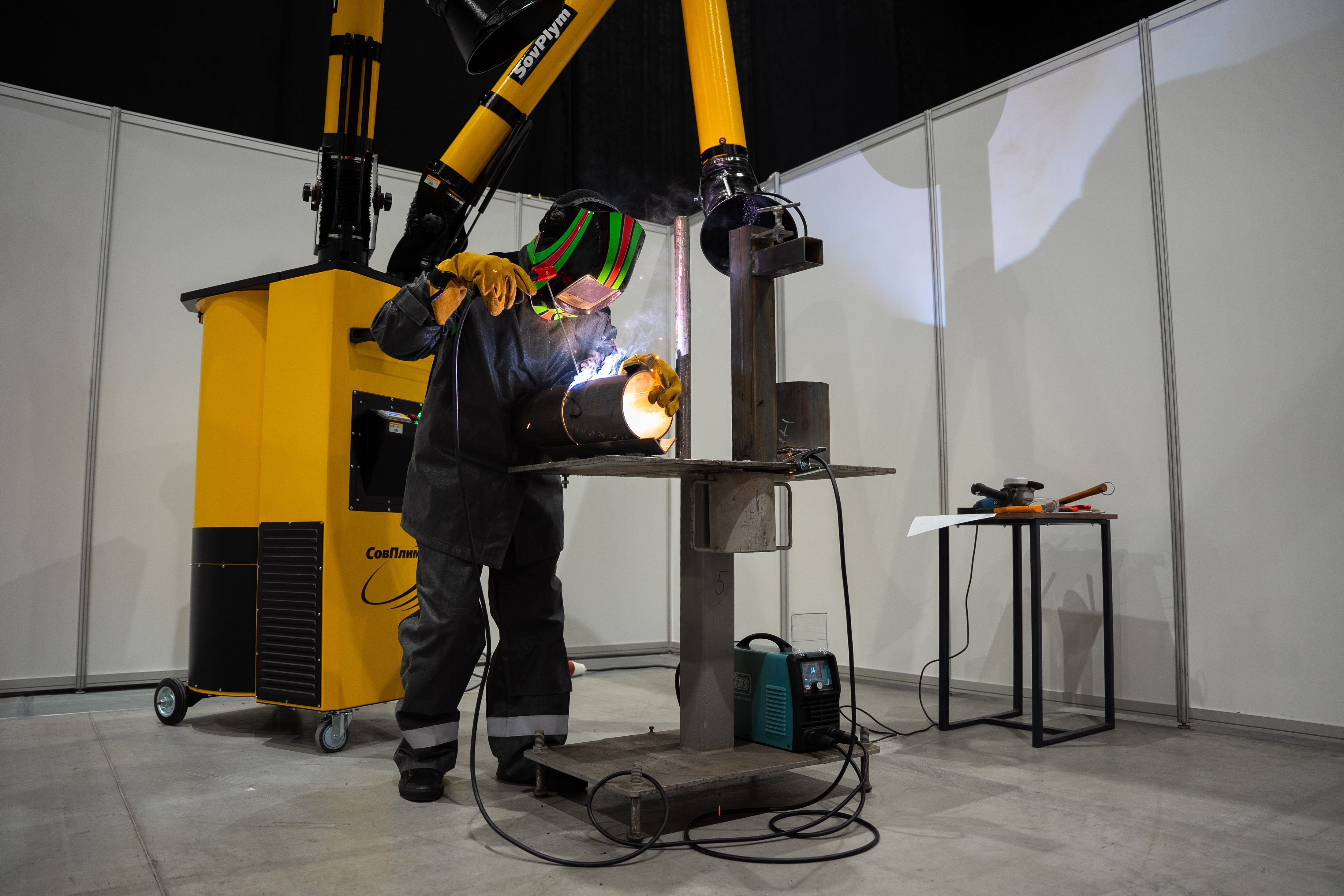 Где лучшие сварщики? У нас — в Сибири