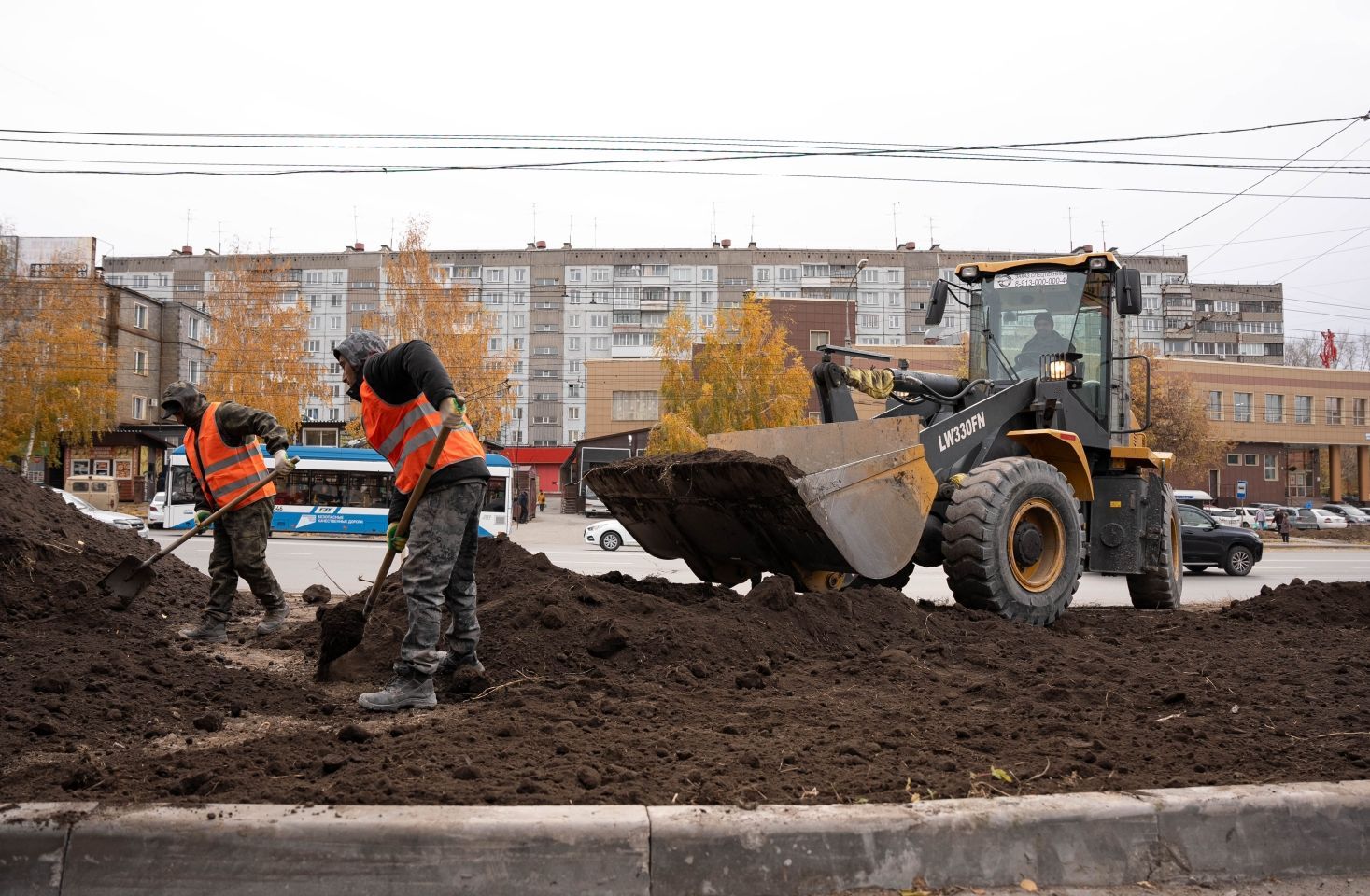 СГК в Новосибирске ведет благоустройство участков после обновления теплосетей