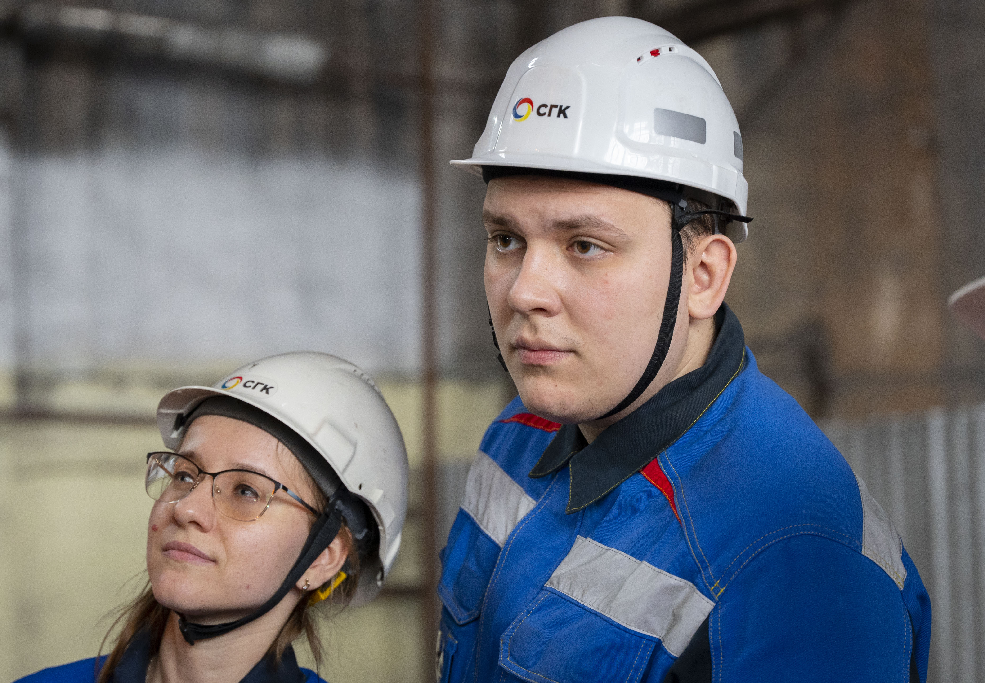 Офисные сотрудники СГК сменили «белые воротнички» на «синие» и узнали, как работает Новосибирская ТЭЦ-2