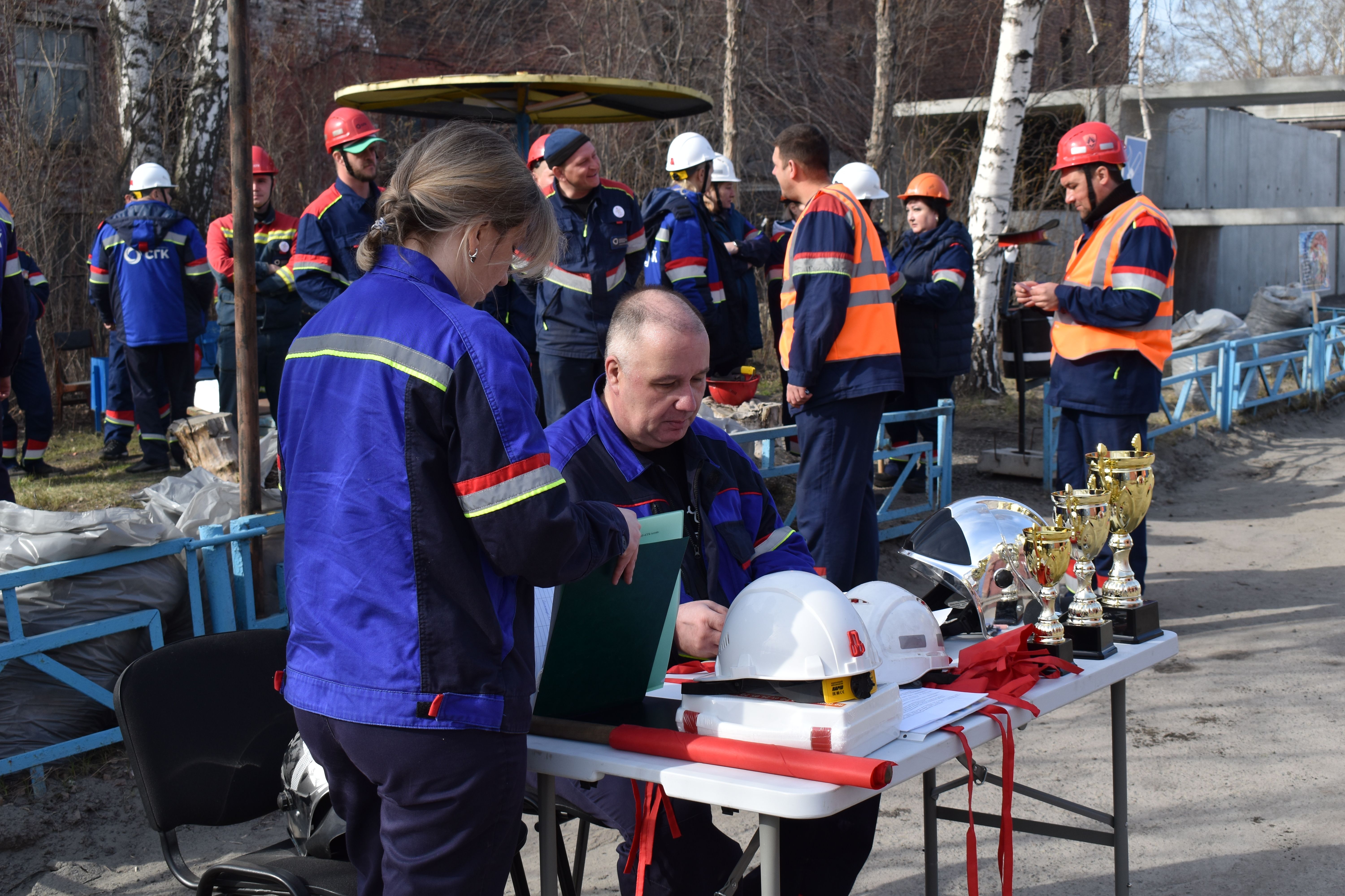Огнеборцы, на старт! Бийские теплоэнергетики провели соревнования добровольных пожарных формирований