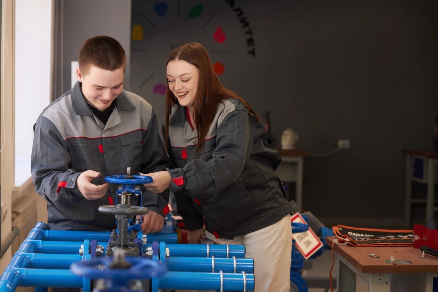 Благодаря СГК в Назаровском энергостроительном техникуме откроется химическая лаборатория