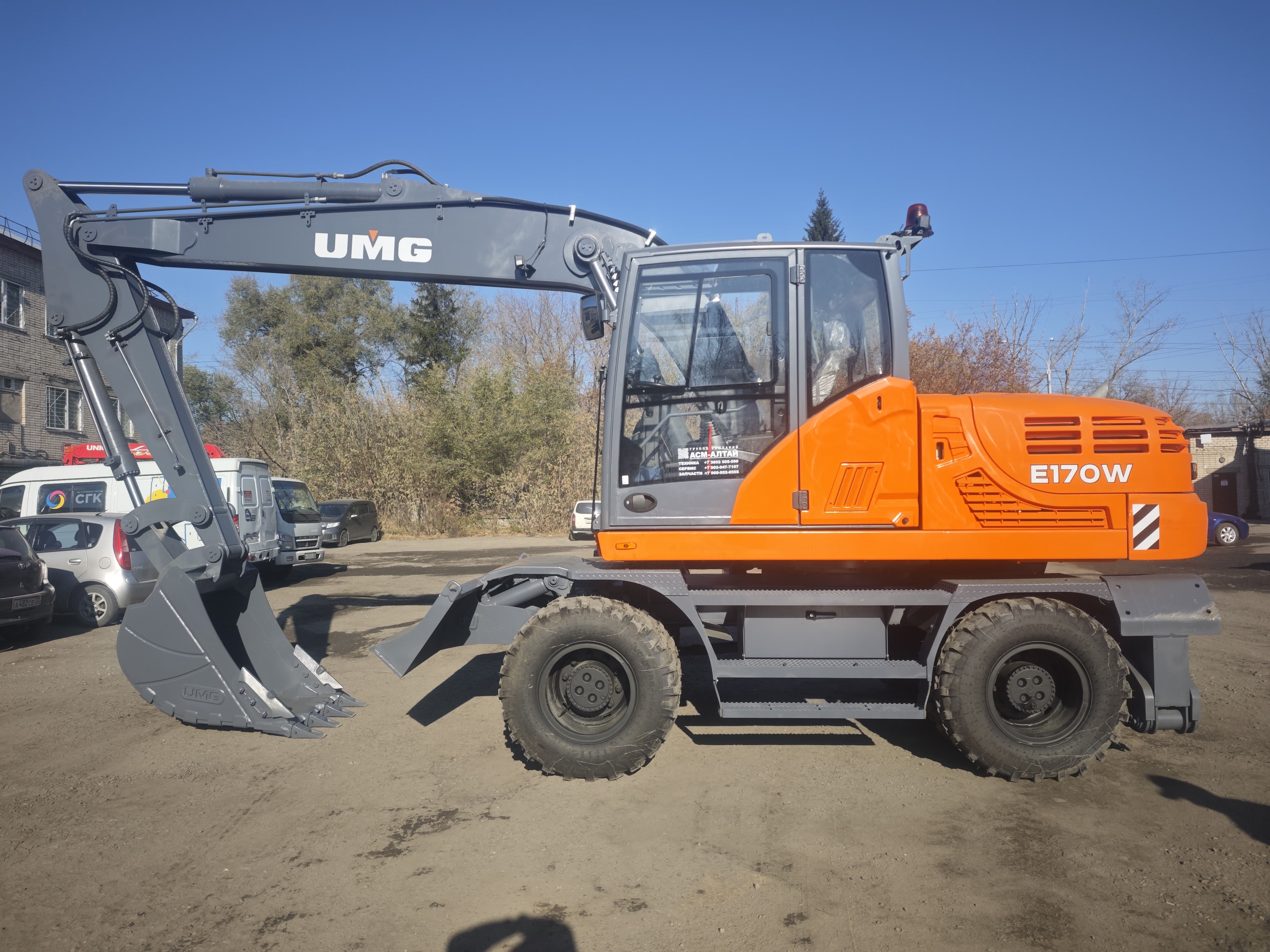 СГК в Барнауле пополнила парк спецтехники и оборудования