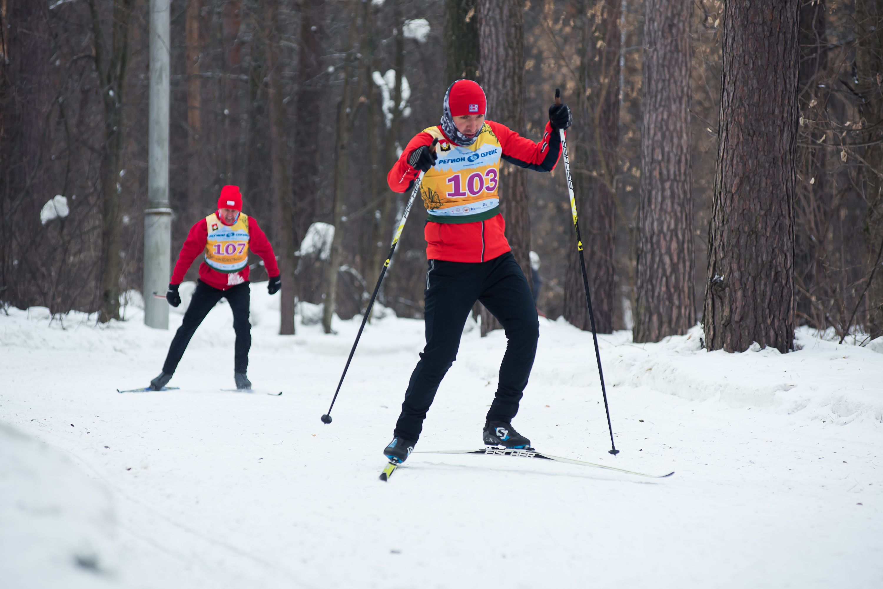 Борьба за первенство: в Кузбассе прошли вторые лыжные соревнования среди работников СГК