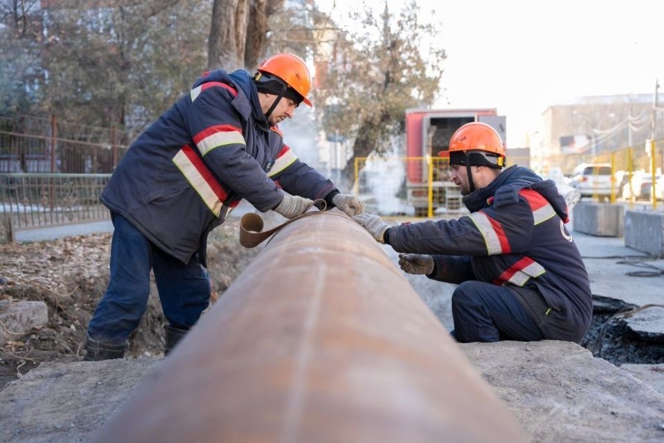 Не дожидаясь лета: новосибирские энергетики заменили более 6 км теплосетей 