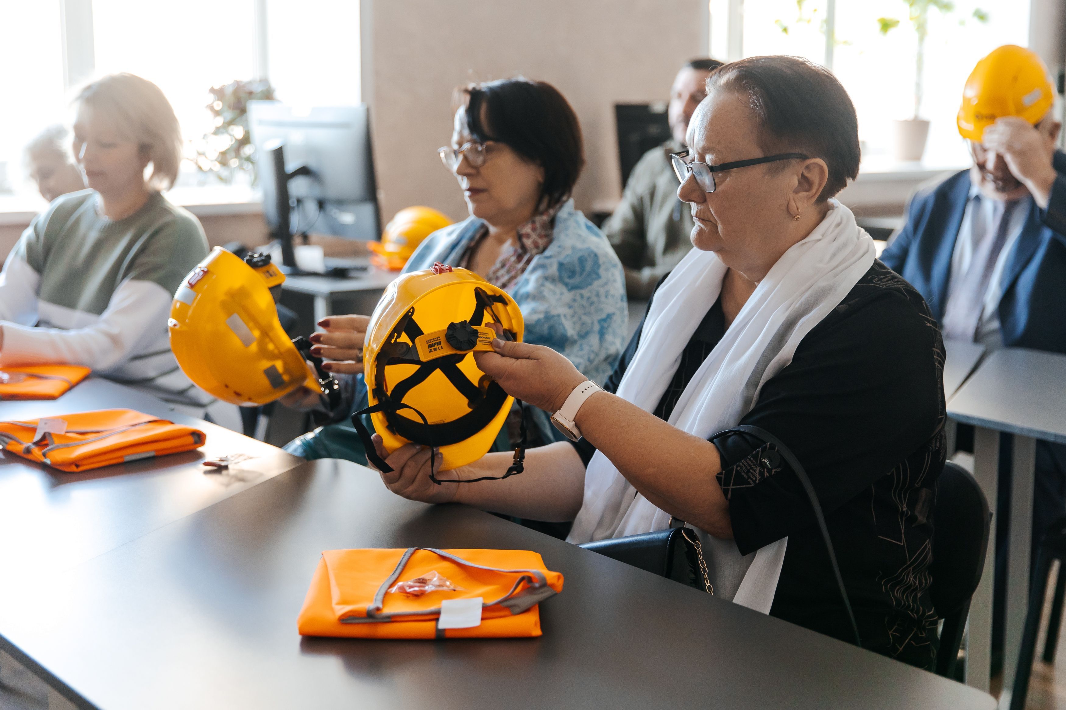 Участники проекта «Дом с теплом» побывали на Барнаульской ТЭЦ-2 и обсудили температурные режимы в домах