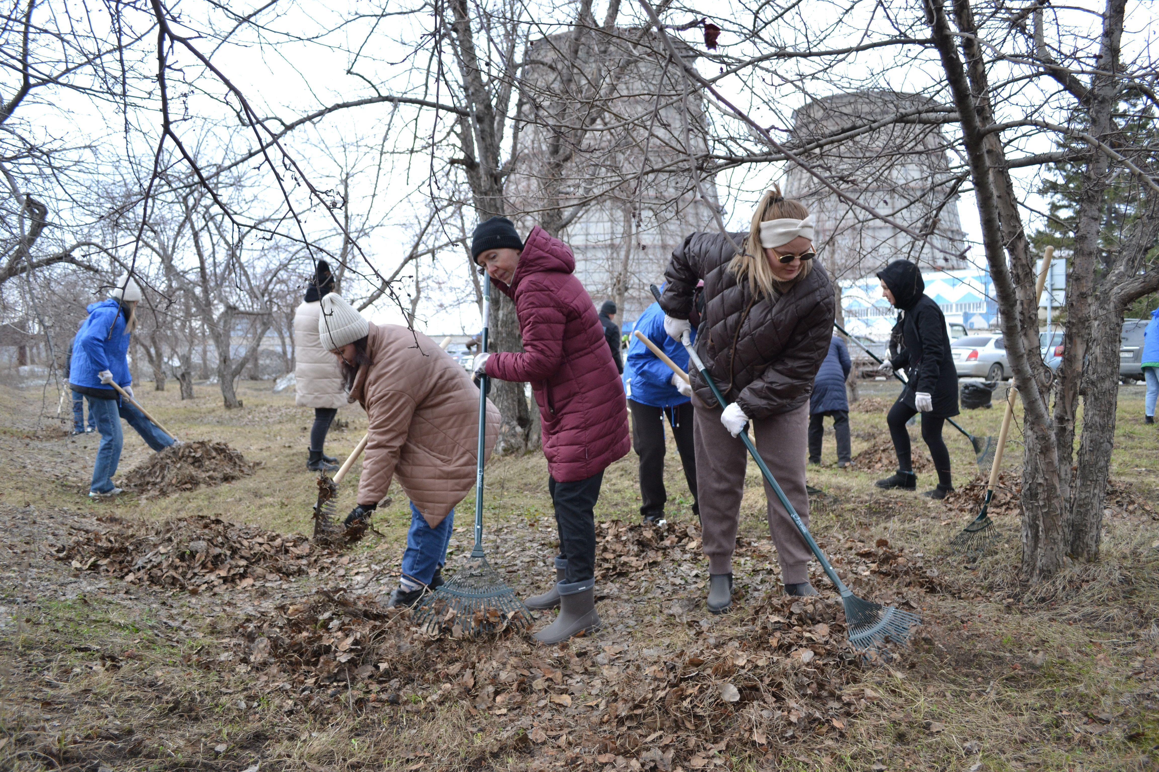 Под музыку и с хорошим настроением: на Барнаульской ТЭЦ-3 состоялся традиционный апрельский субботник