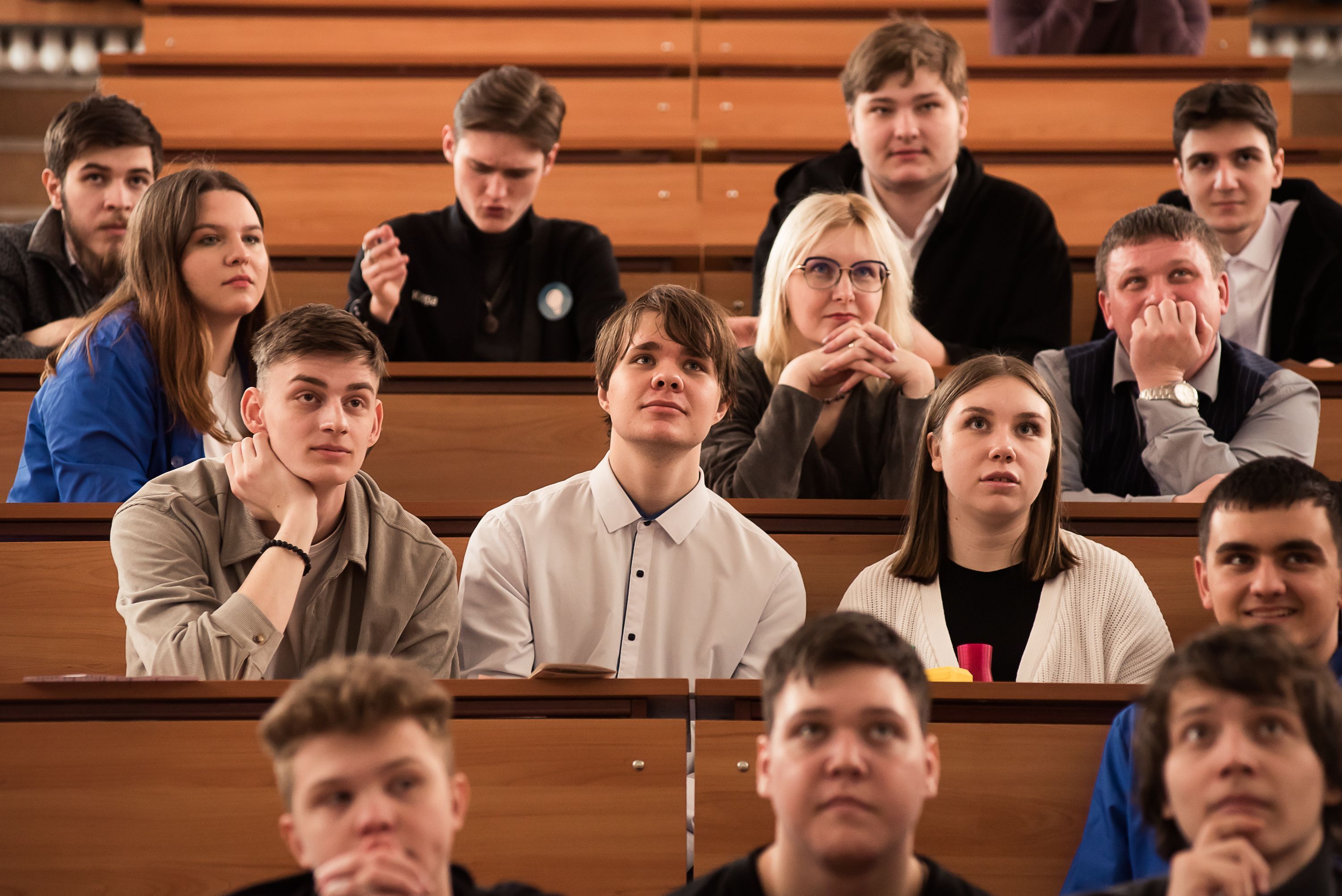 Студенты кемеровских техникумов попробовали себя в роли энергетиков