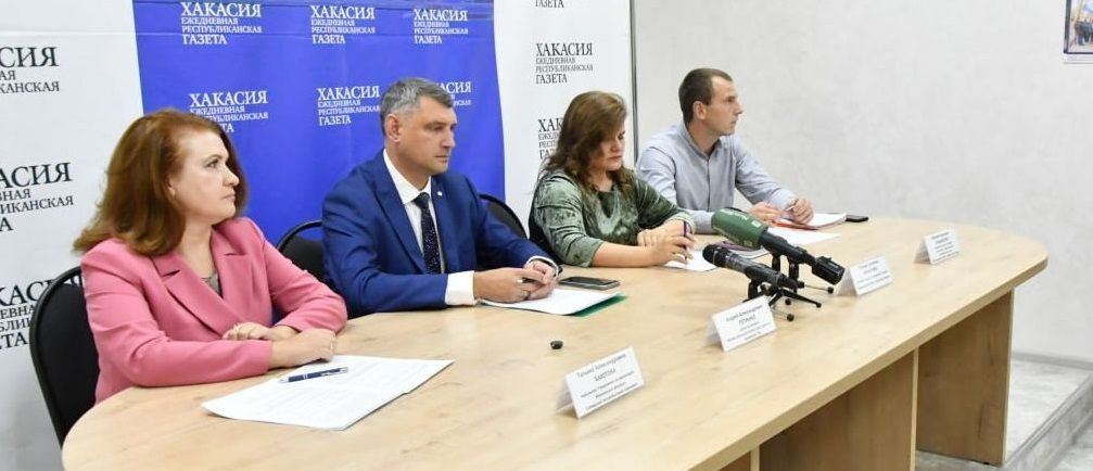 Стартовали хорошо: эксперты Министерства ЖКХ, СГК и журналисты обсудили начало нового отопительного сезона в Хакасии