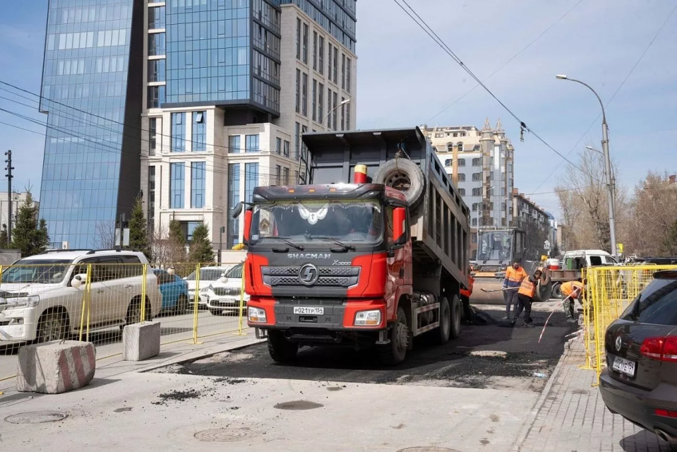 От 9 дней на ремонт: специалисты — о сроках жизни разрытий на теплосетях Новосибирска