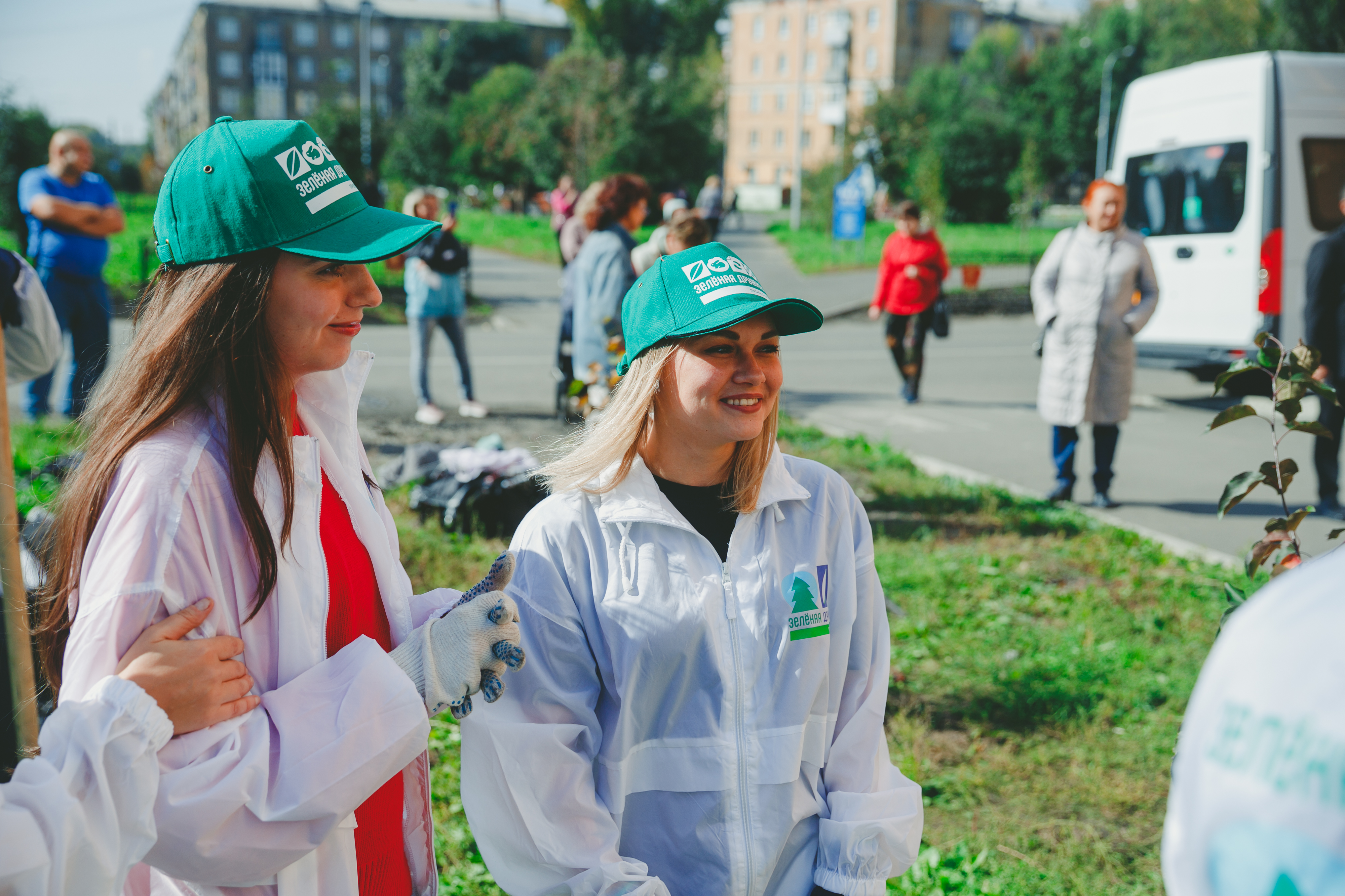 Экомарафон Зелёной дружины СГК: Новокузнецк украсила «Кармен», а Кемерово — кедры