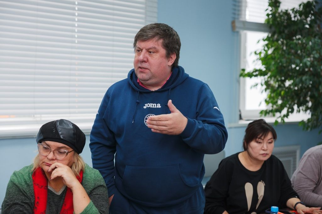 Все поступающие от управдомов вопросы берутся в работу