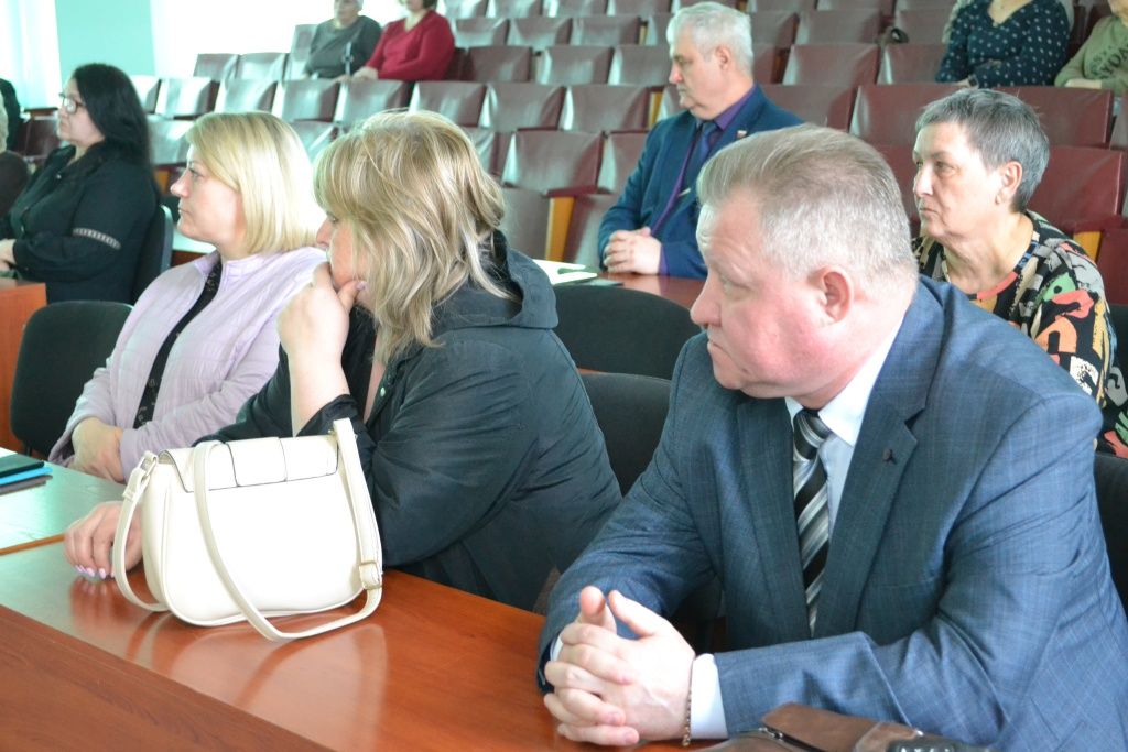 Некоторые участники встречи впервые узнали о новых правилах подготовки многоквартирных домов к ОЗП