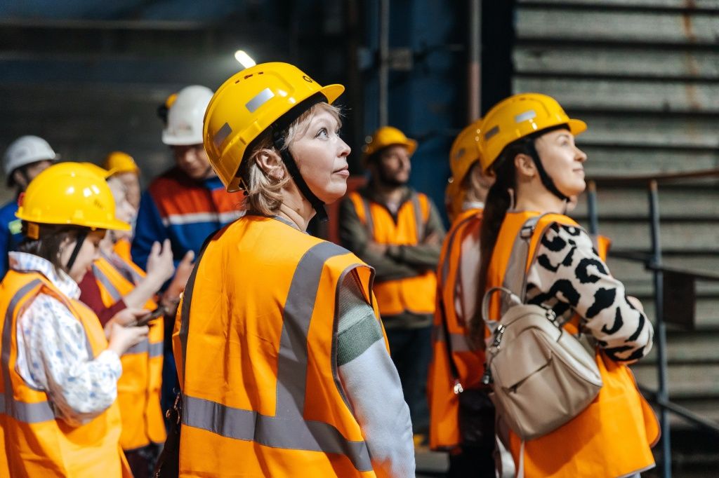 Гости в котельном цехе Барнаульской ТЭЦ-2 