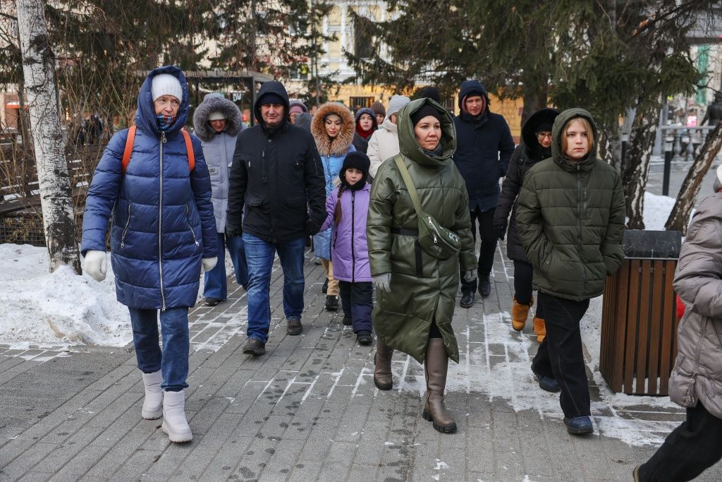 Увлекательное путешествие в мир энергетики началось с пешей прогулки по центру Красноярска