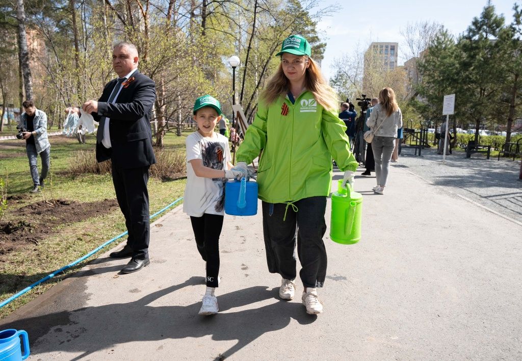 Для многих сотрудников компании участие в таких акциях стало уже доброй традицией
