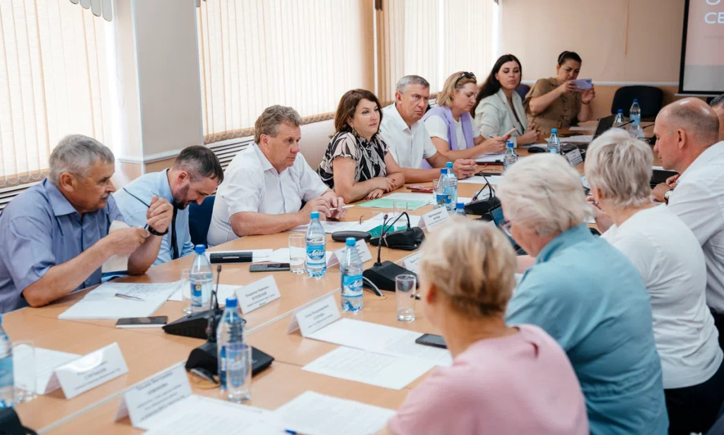 У каждого из глав территории &mdash; свои вопросы к руководству Абаканской ТЭЦ и теплосетевого подразделения СГК