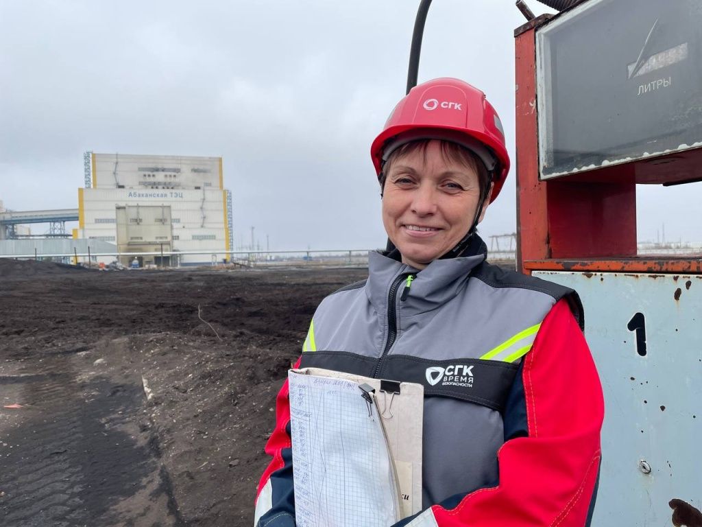 Татьяна Николаевна на АЗС Абаканской ТЭЦ