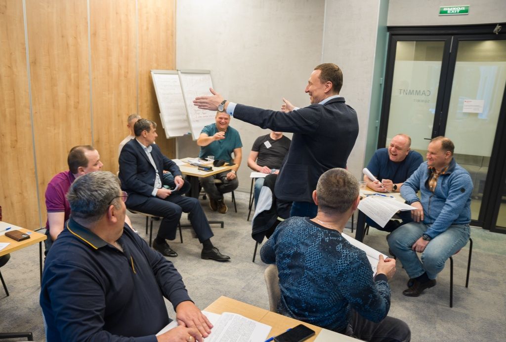 Участникам предстоит выбрать тактику переговоров, чтобы достичь своей цели