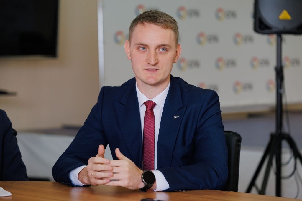 Сотрудник станции, член Совета молодежи Максим Грицаенков