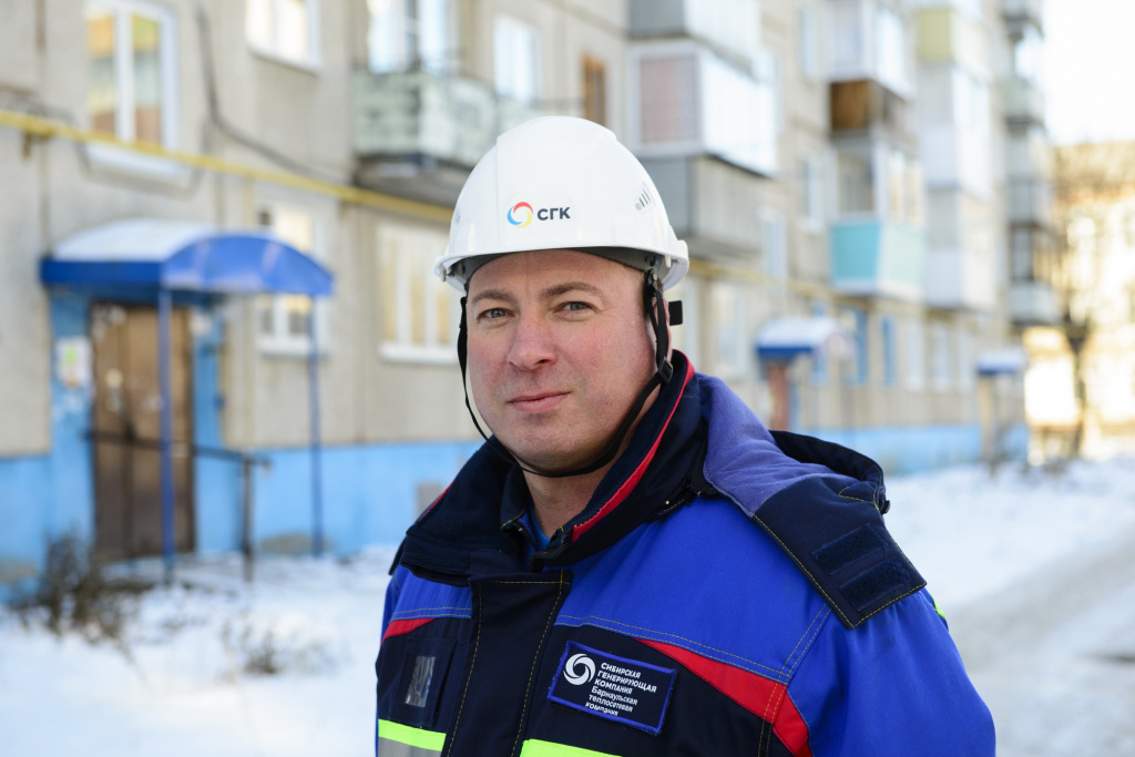Инспекторы СГК проверили температуру в квартирах жителей поселка Южный города Барнаула