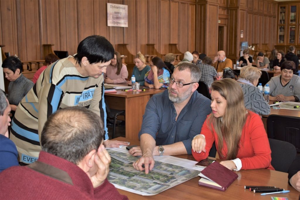 Бийчане обсуждают варианты архитектурных решений при реконструкции бульвара 50-летия ВЛКСМ 