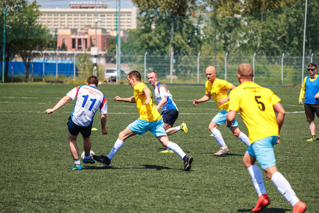 Мини-футбол — один из фаворитов спортивной программы