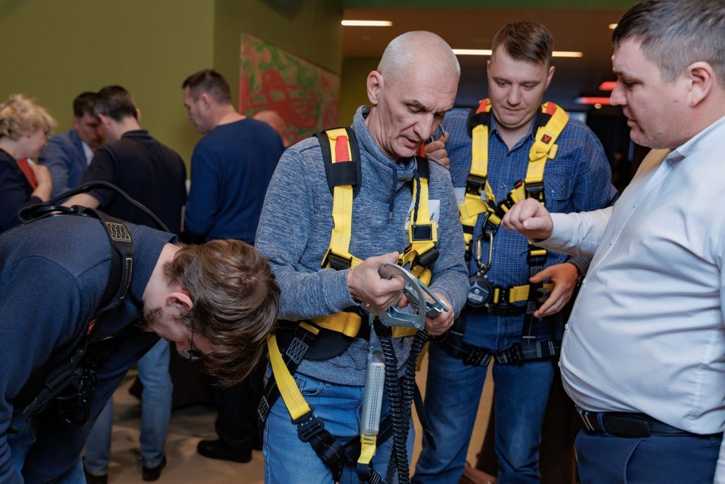 По отзывам участников, в число наиболее удачных соревновательных этапов квест входит по причине своей сенсорной составляющей &mdash; трогай, пробуй, оценивай