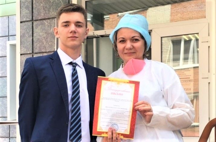 Владислав вместе с мамой Анной. &laquo;Родители всегда поддерживают меня и гордятся. Это придает сил&raquo;, &mdash; говорит Влад