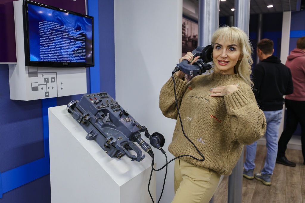 Разговор с &laquo;секретарём&raquo; так увлёк гостей, что &laquo;записаться на приём&raquo; захотела половина участников