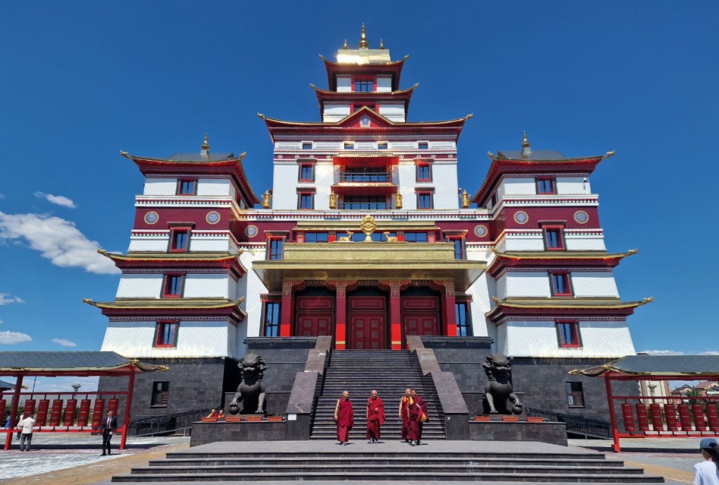 Самый большой буддийский храм в России Тубтен Шедруб Линг находится в столице Тувы, теплом его обеспечит Кызылская ТЭЦ