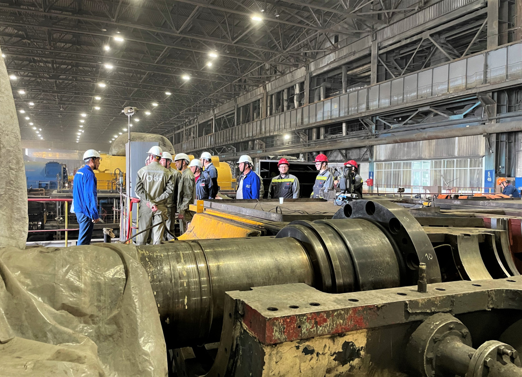 Все силы на Восток: для завершения модернизации энергоблока Приморской ГРЭС задействовали специалистов с других электростанций СГК