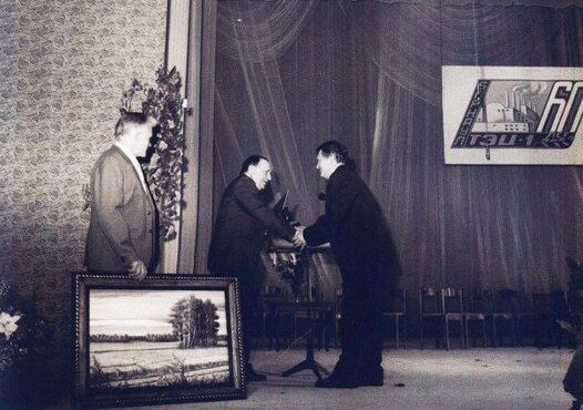 Виктор Фёдорович Цимфер принимает поздравление с 60-летием Барнаульской ТЭЦ-1