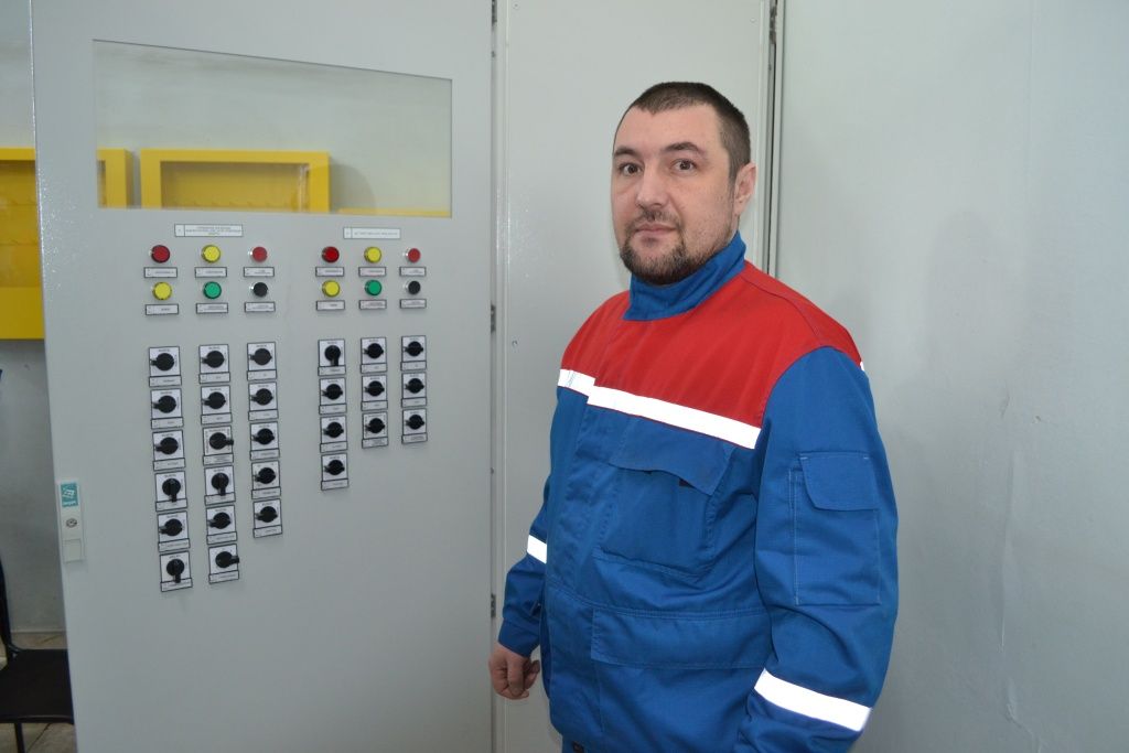 Мастер по ремонту оборудования электротехнической лаборатории Барнаульской ТЭЦ-2 Евгений Акентьев