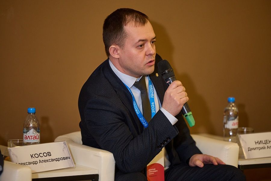 Директор Новосибиской ТЭЦ-4 Дмитрий Ниценко