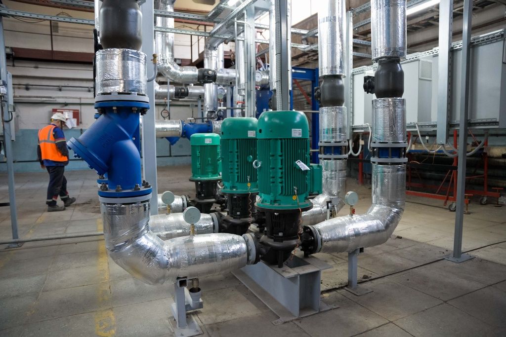 ЦТП-л90 по адресу Горский, 54А после модернизации. Установлены новые модули, которые состоят из насосов и микропроцессорных контроллеров