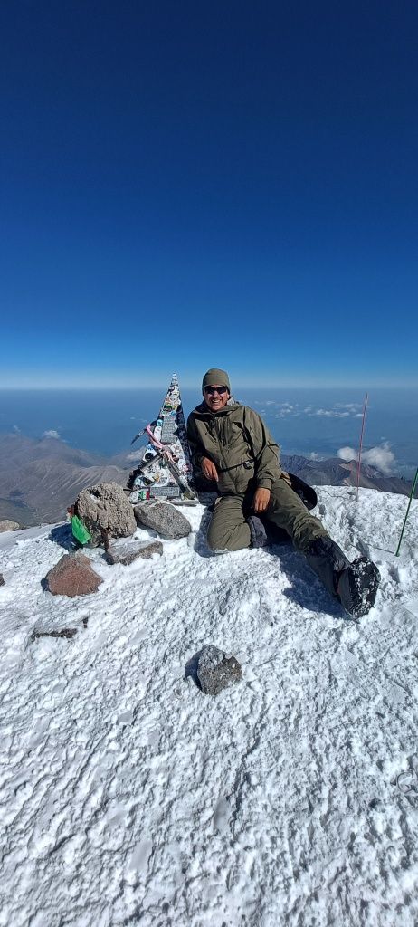 Сергей Диденко во время покорения Эльбруса