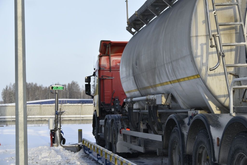Участок золопогрузки Рефтинской ГРЭС оборудован автомобильными весами для оптимизации процессов отгрузки сухой золы